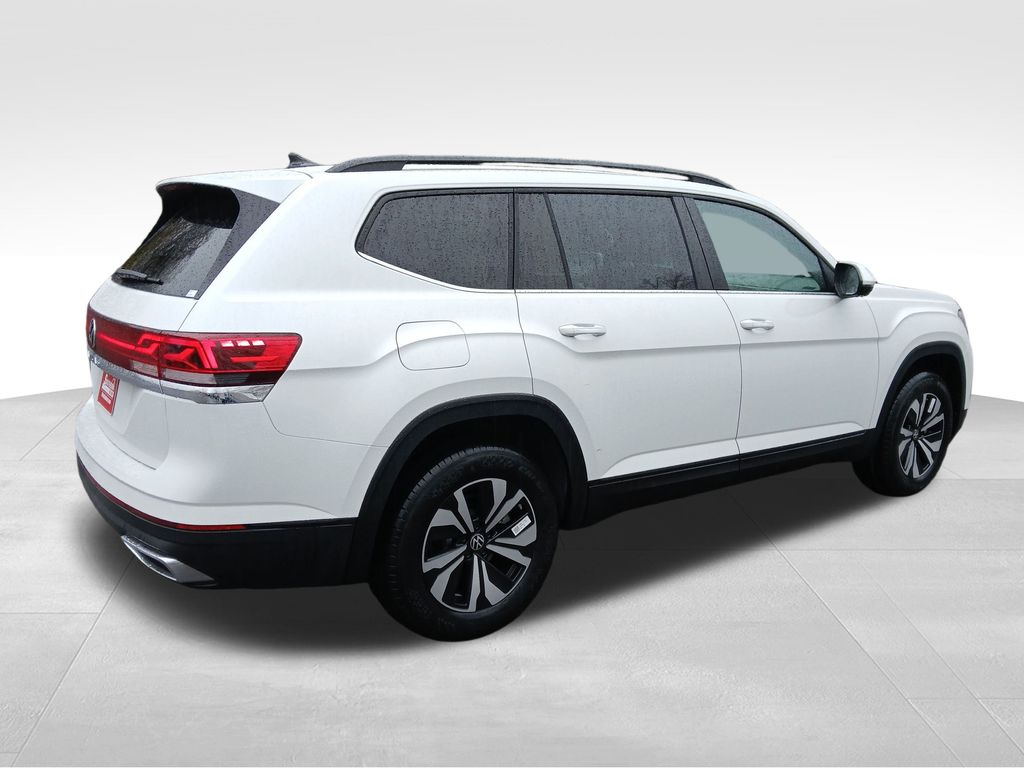 2026 Volkswagen Atlas SE photo 4