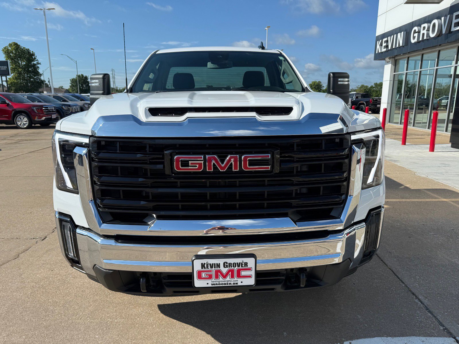 2025 Gmc Sierra 2500 HD Pro photo 2