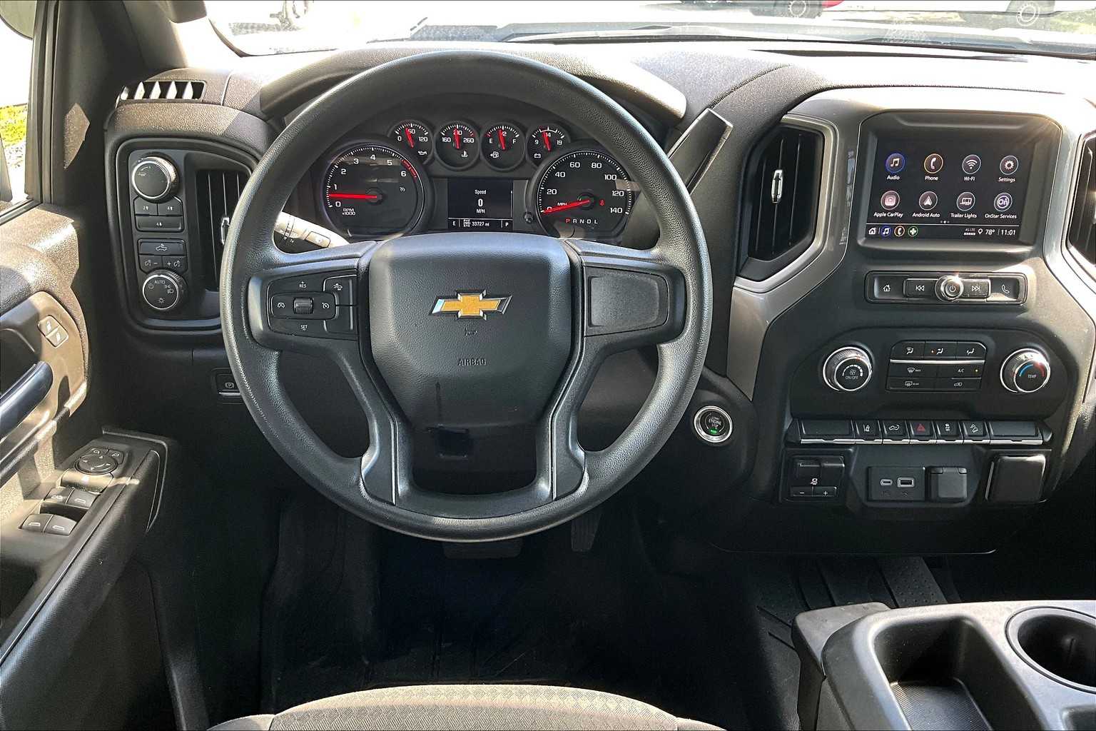 2024 Chevrolet Silverado 2500HD Custom photo 4