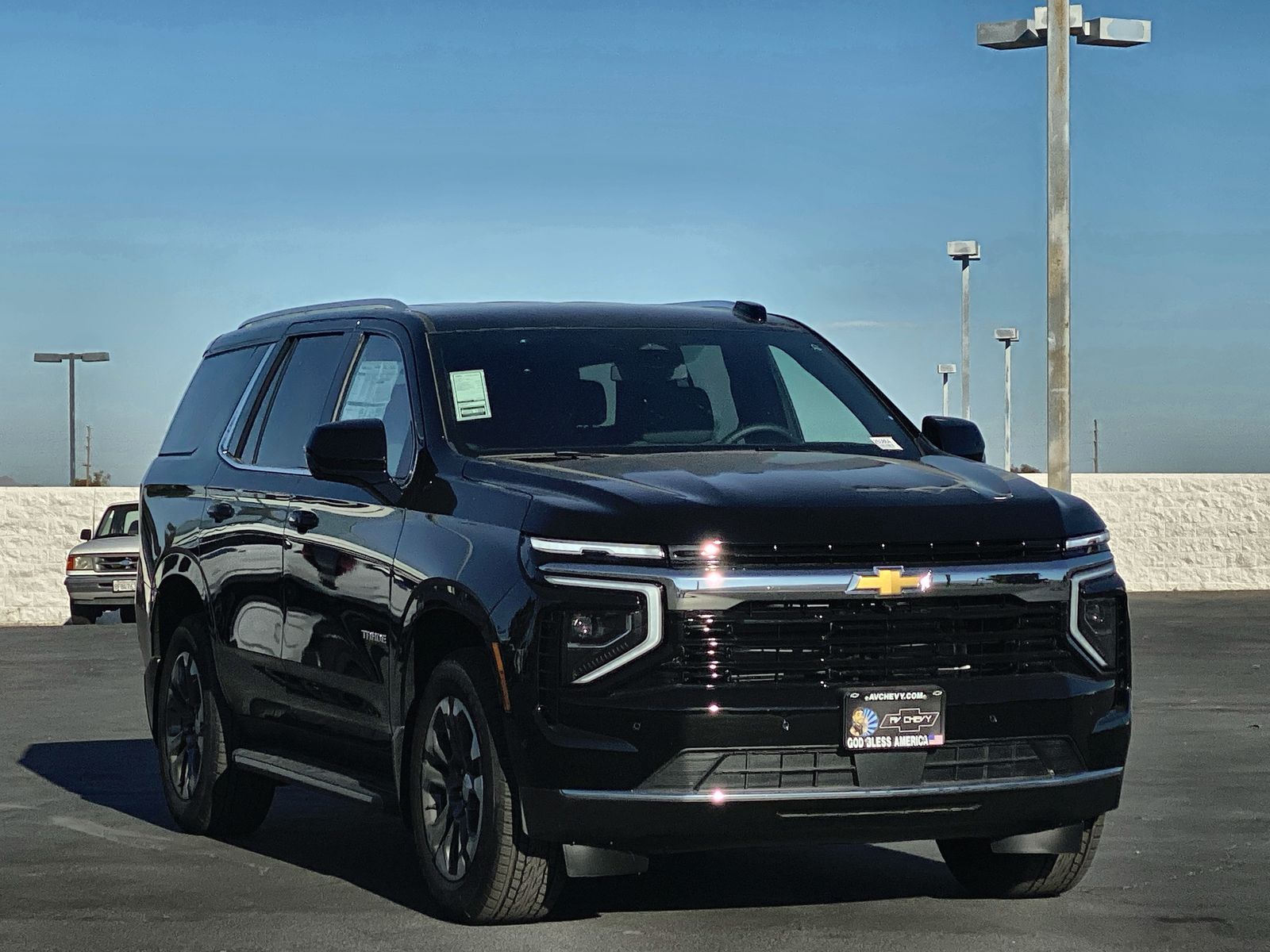 2025 Chevrolet Tahoe LS photo 3