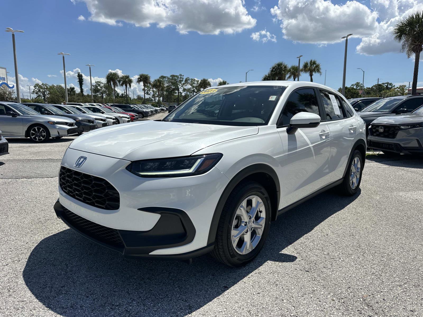 2023 Honda HR-V LX photo 5