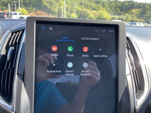 2024 Ford Edge Titanium photo 18