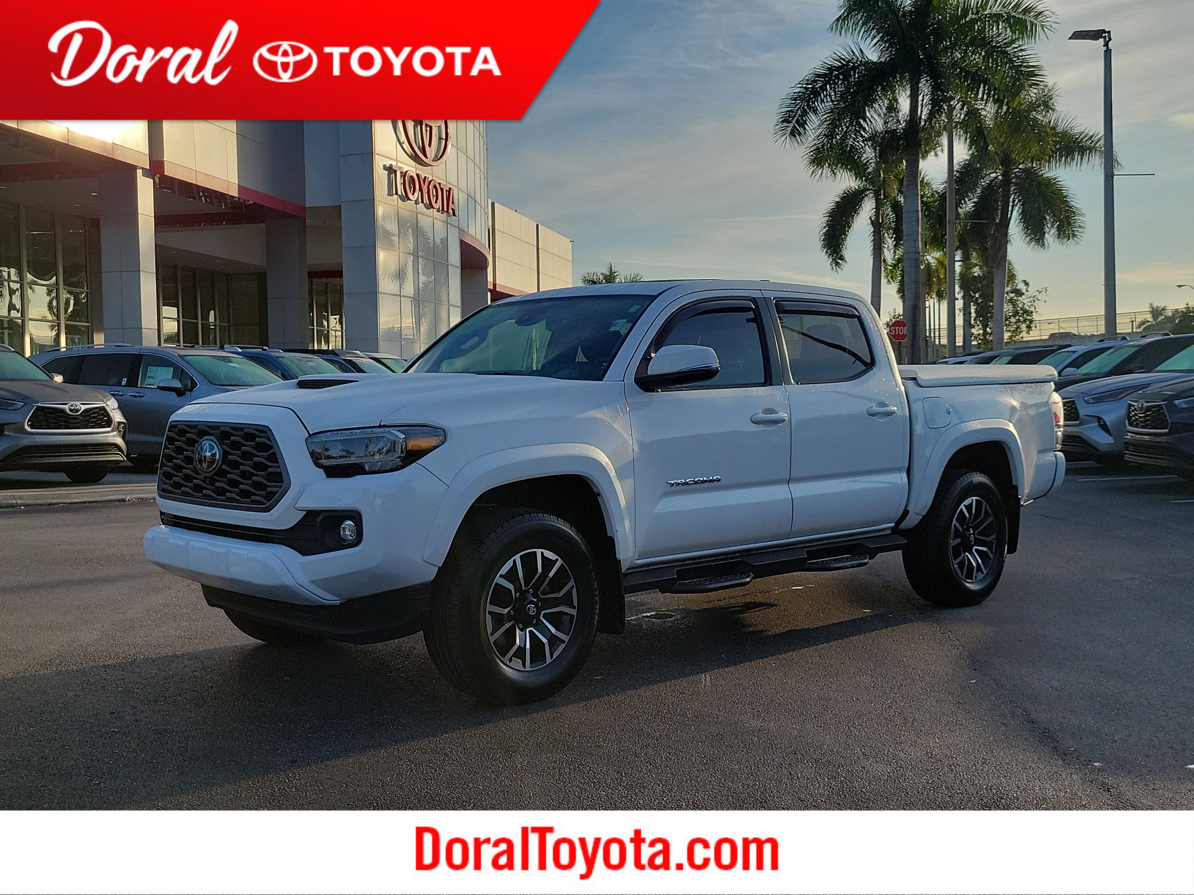 2023 Toyota Tacoma TRD Sport's photo