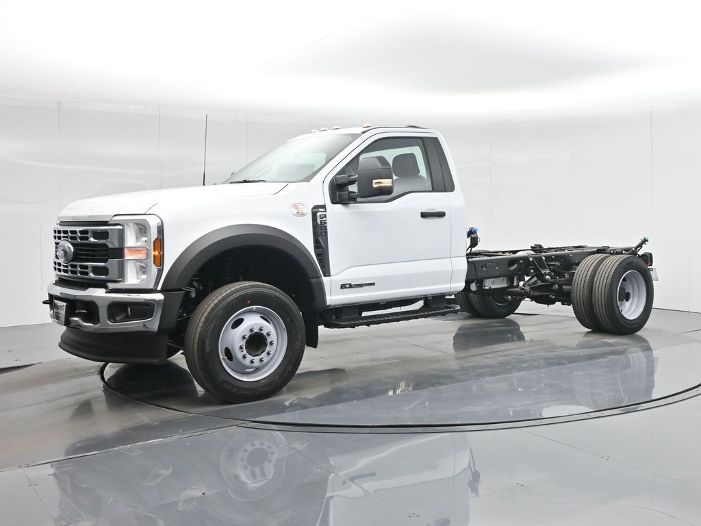 2024 Ford F-600 photo 15
