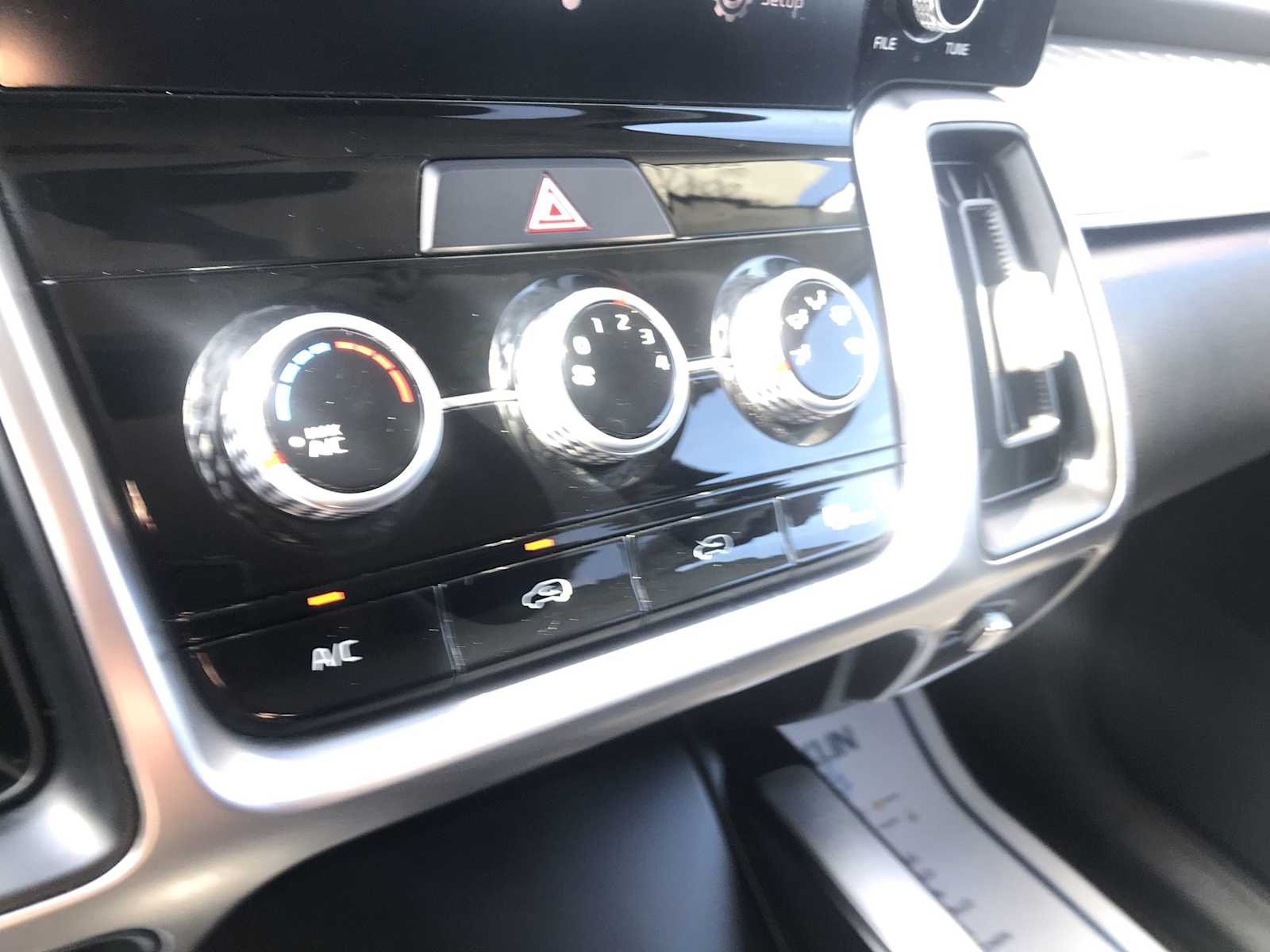 2023 Kia Sorento LX photo 17