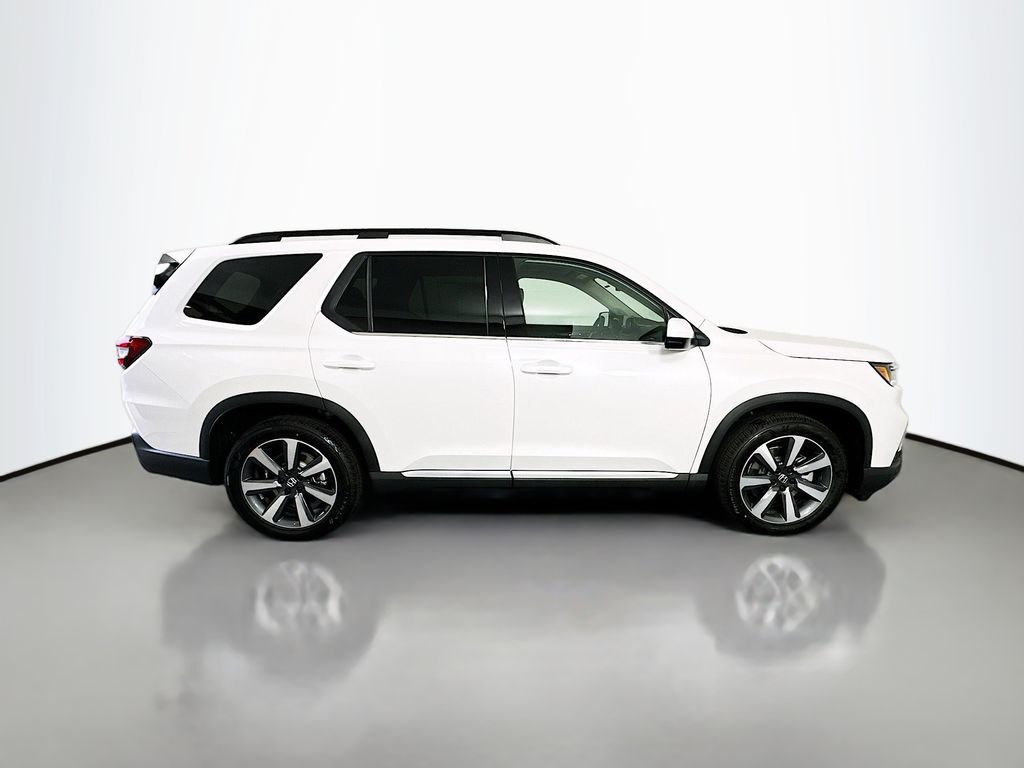 2025 Honda Pilot Touring photo 3