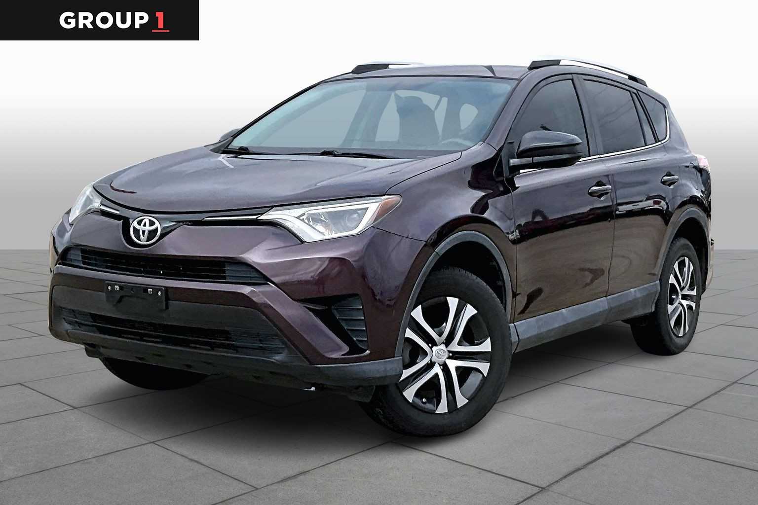 2016 Toyota RAV4 LE's photo