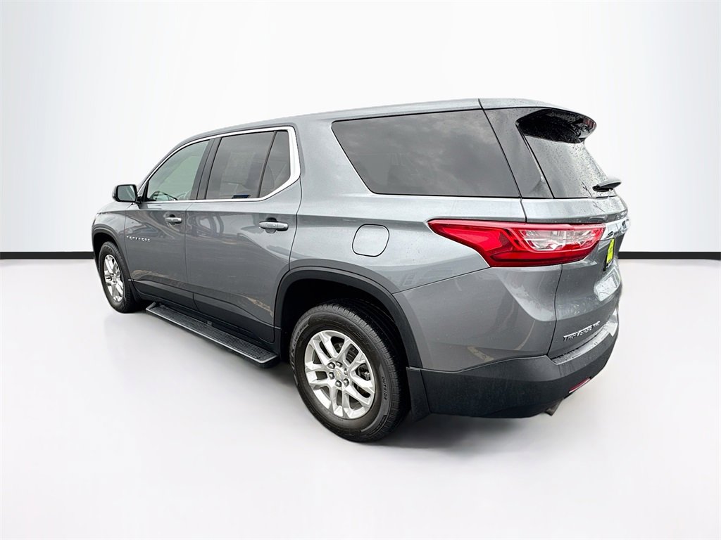 2021 Chevrolet Traverse LS photo 5