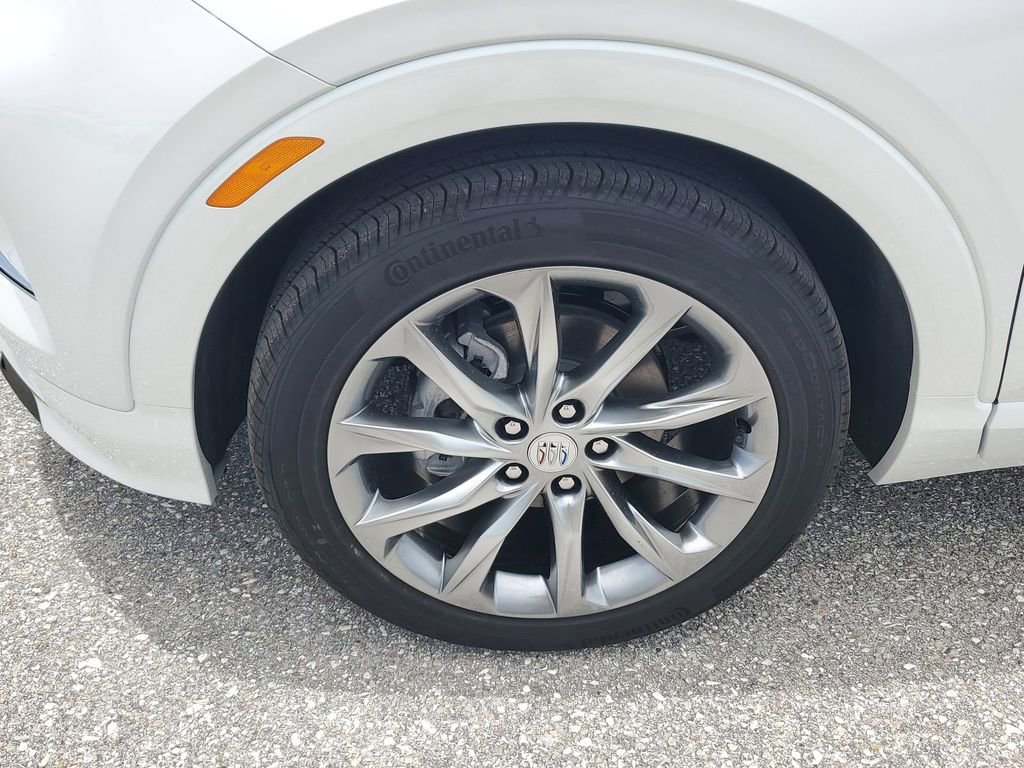2026 Buick Encore GX Avenir photo 18