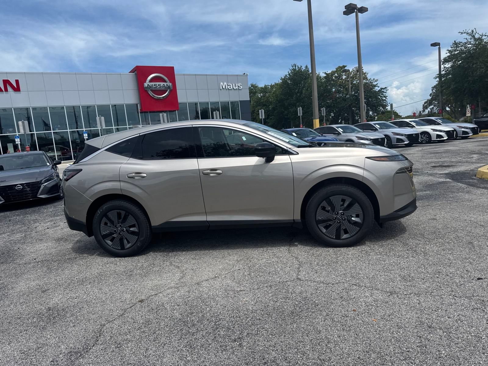 2025 Nissan Murano SL photo 4
