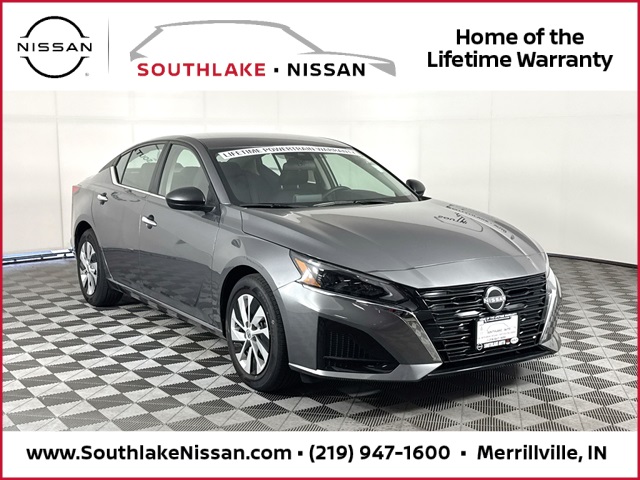 2025 Nissan Altima S's photo