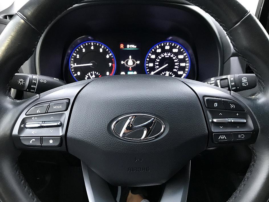 2023 Hyundai Kona SEL photo 20