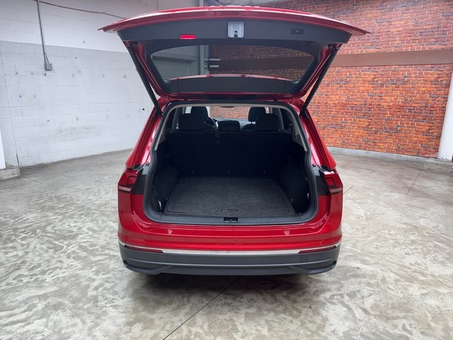 2022 Volkswagen Tiguan SE photo 26
