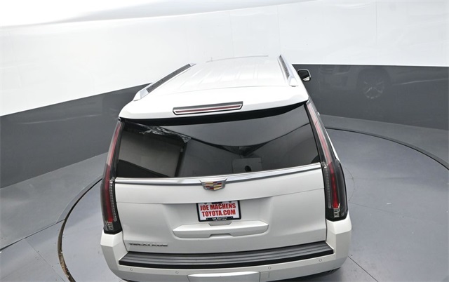 2017 Cadillac Escalade ESV Luxury photo 24