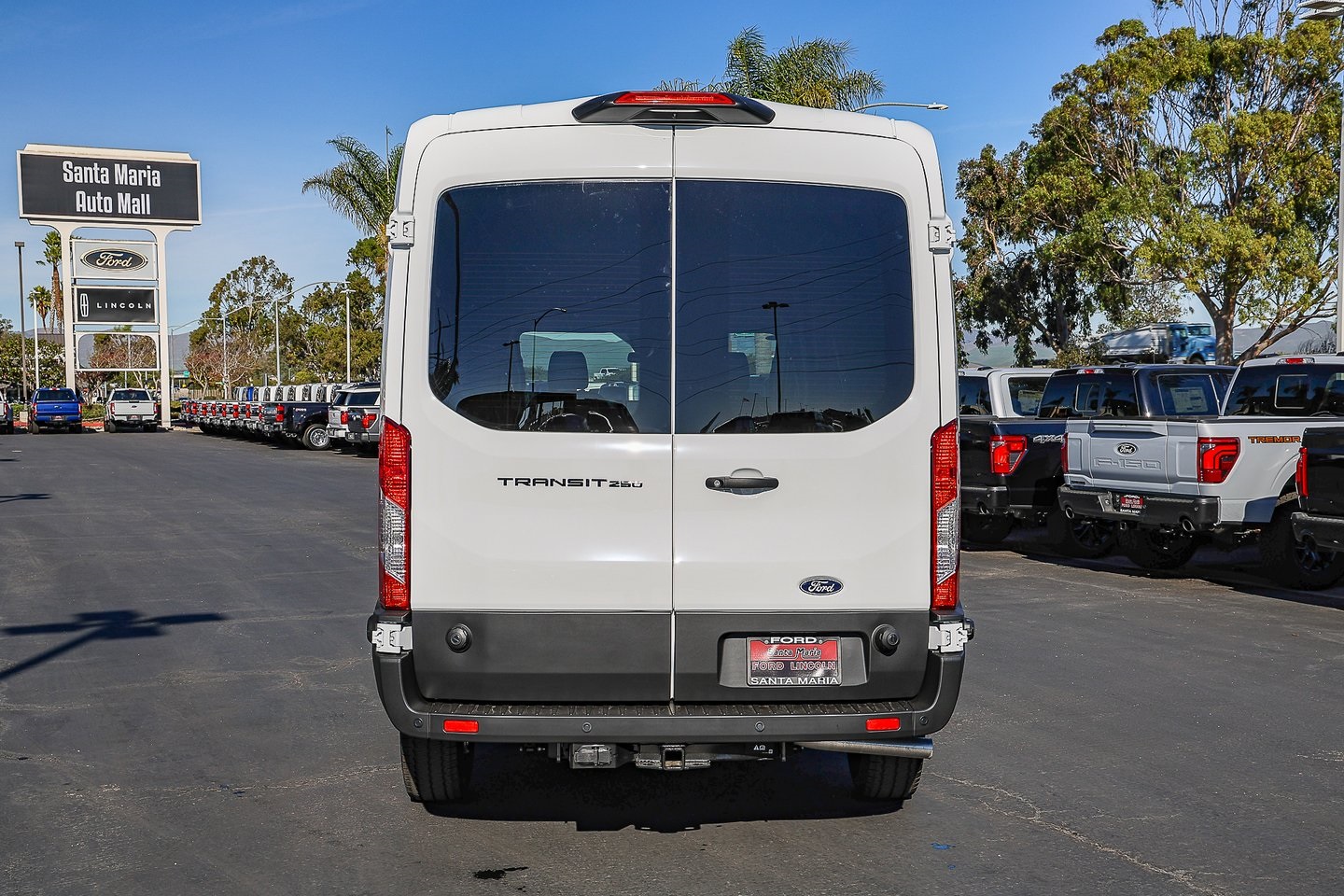 2026 Ford Transit Cargo photo 4