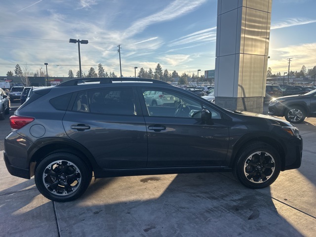2022 Subaru Crosstrek Premium photo 3