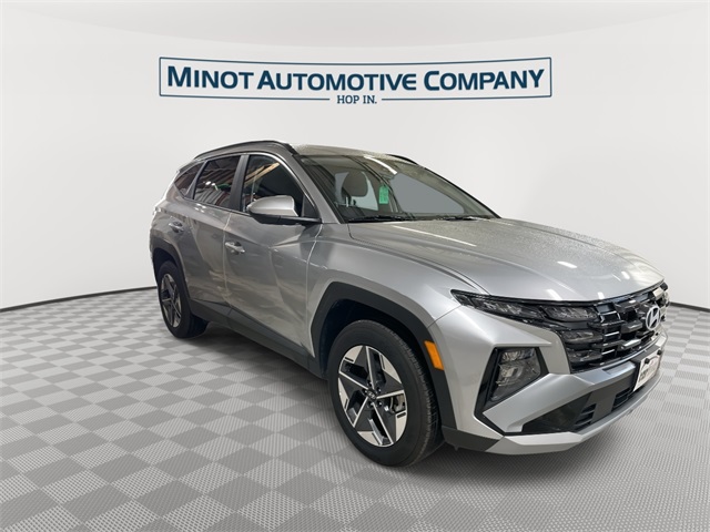 2025 Hyundai Tucson SEL photo 2