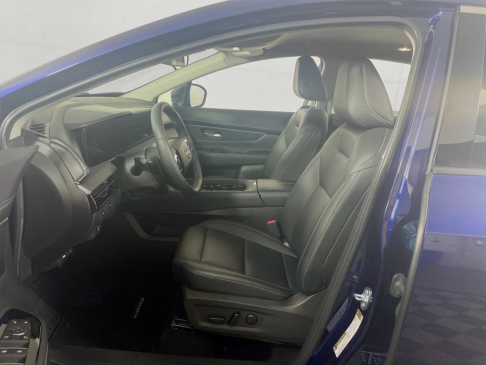 2025 Nissan Murano SV photo 16