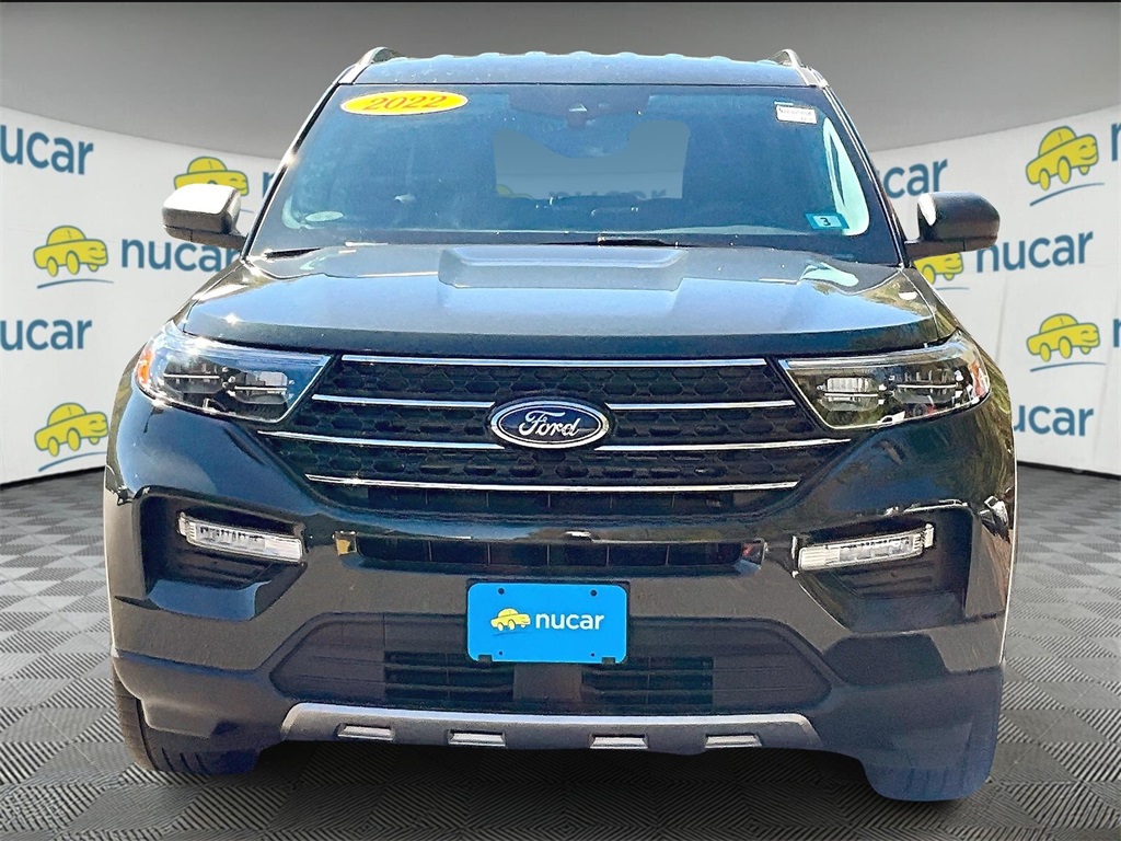 2022 Ford Explorer XLT photo 2