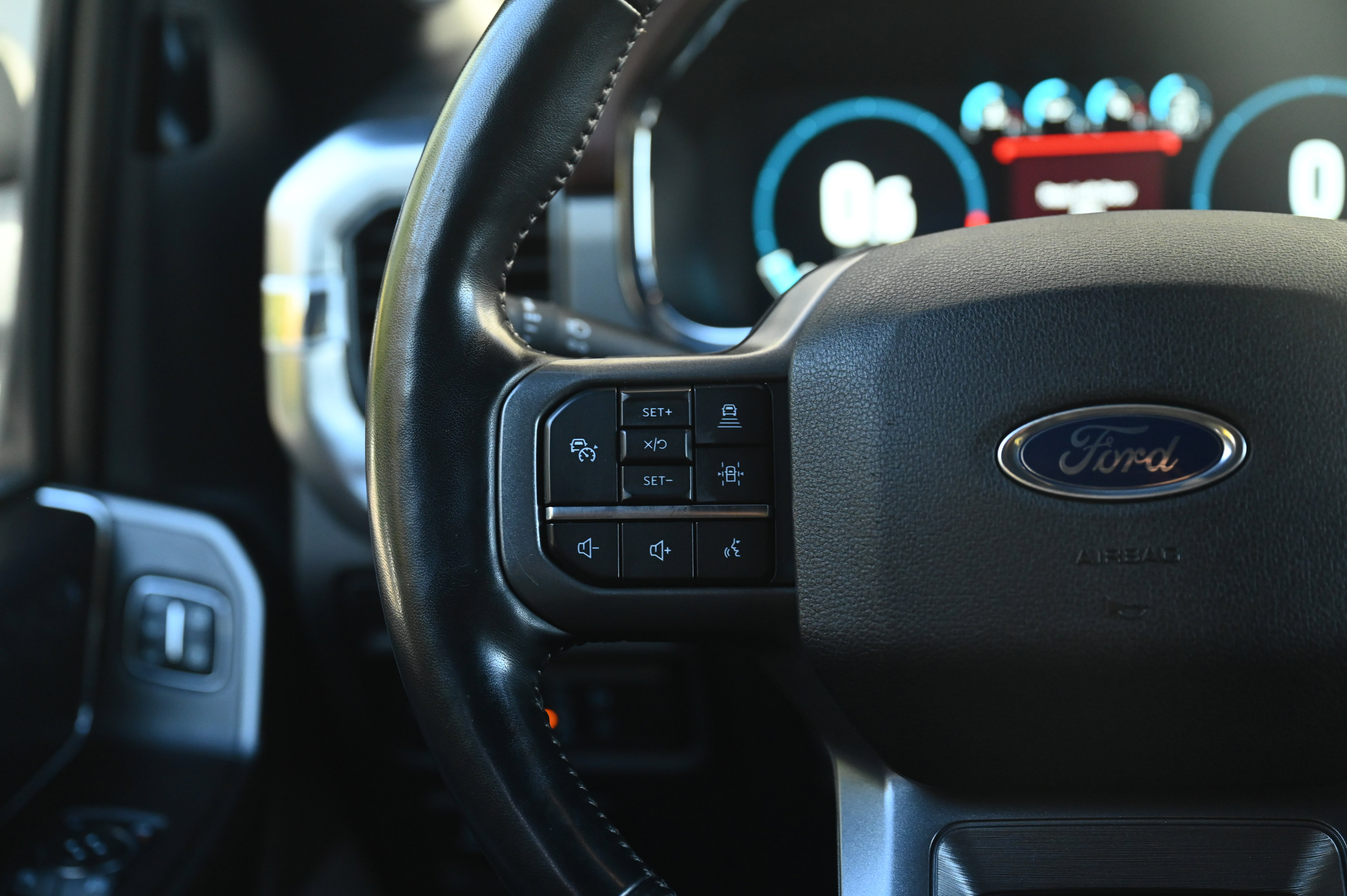 2021 Ford F-150 Lariat photo 36