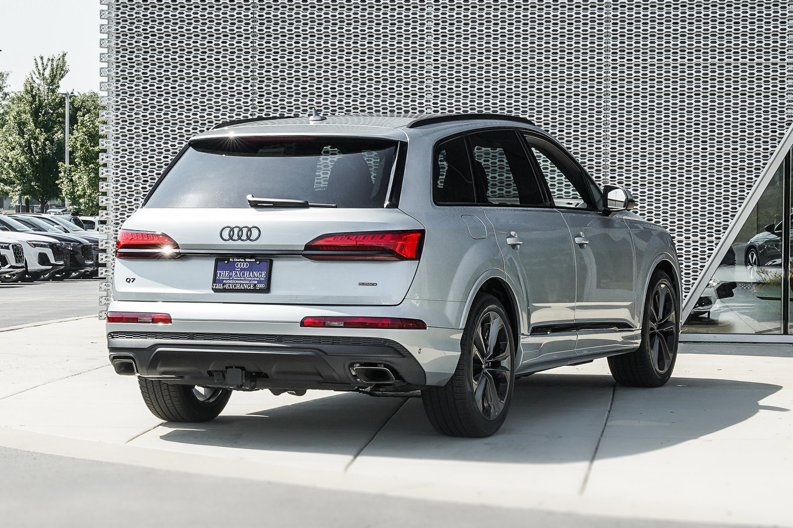2025 Audi Q7 Premium Plus photo 2
