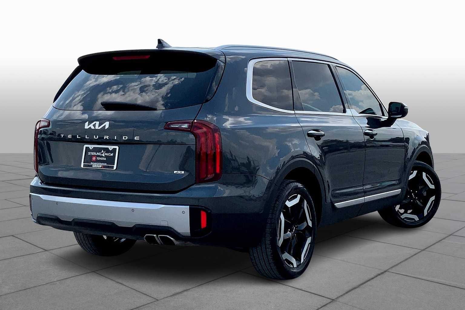 2023 Kia Telluride S photo 10