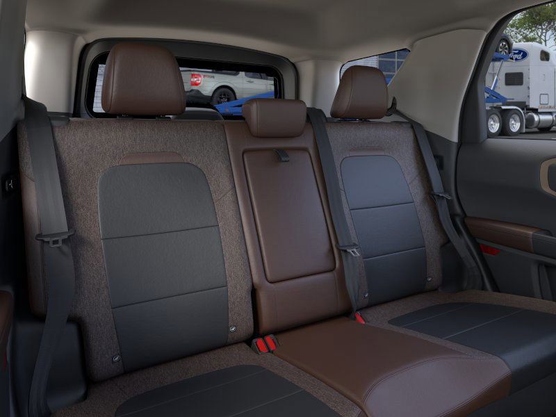 2025 Ford Bronco Sport Outer Banks's photo