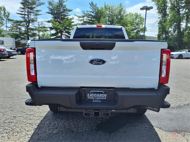 2025 Ford F-250 XL photo 5