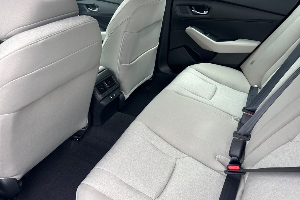 2025 Honda Accord 1.5T SE photo 12