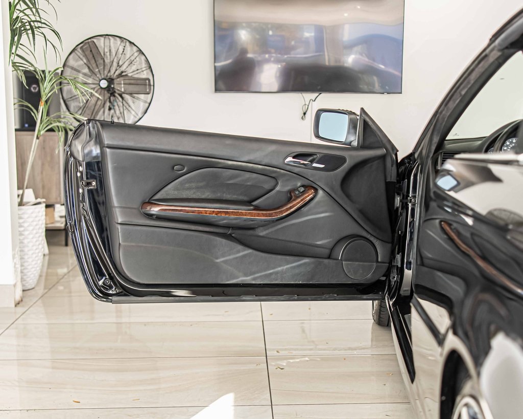 2001 BMW 330CI - Image 31