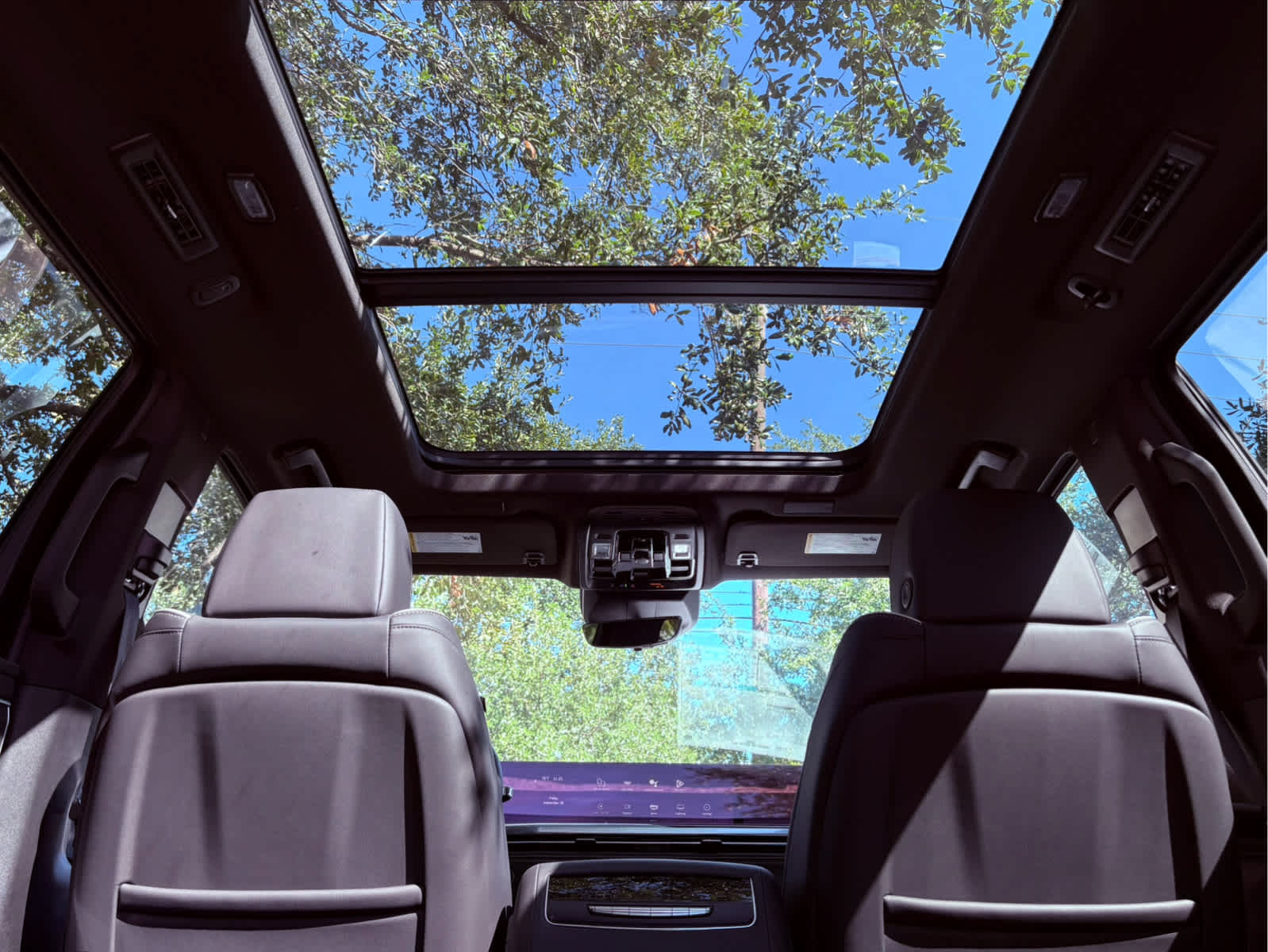 2025 Cadillac Escalade Premium Luxury photo 16