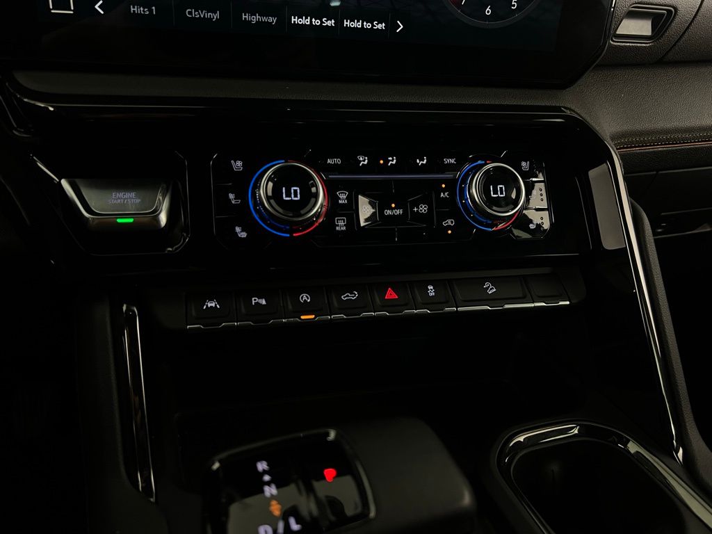 2024 Gmc Sierra 1500 AT4 photo 14
