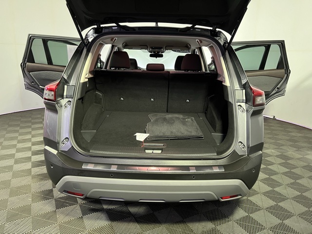 2023 Nissan Rogue SV photo 25