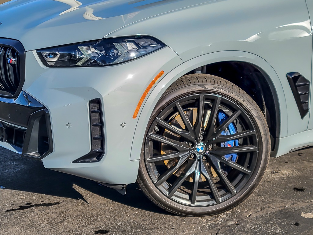 2025 BMW X5 - Image 2