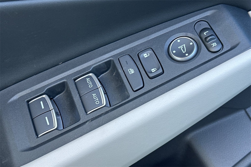 2025 Honda Accord SE photo 12
