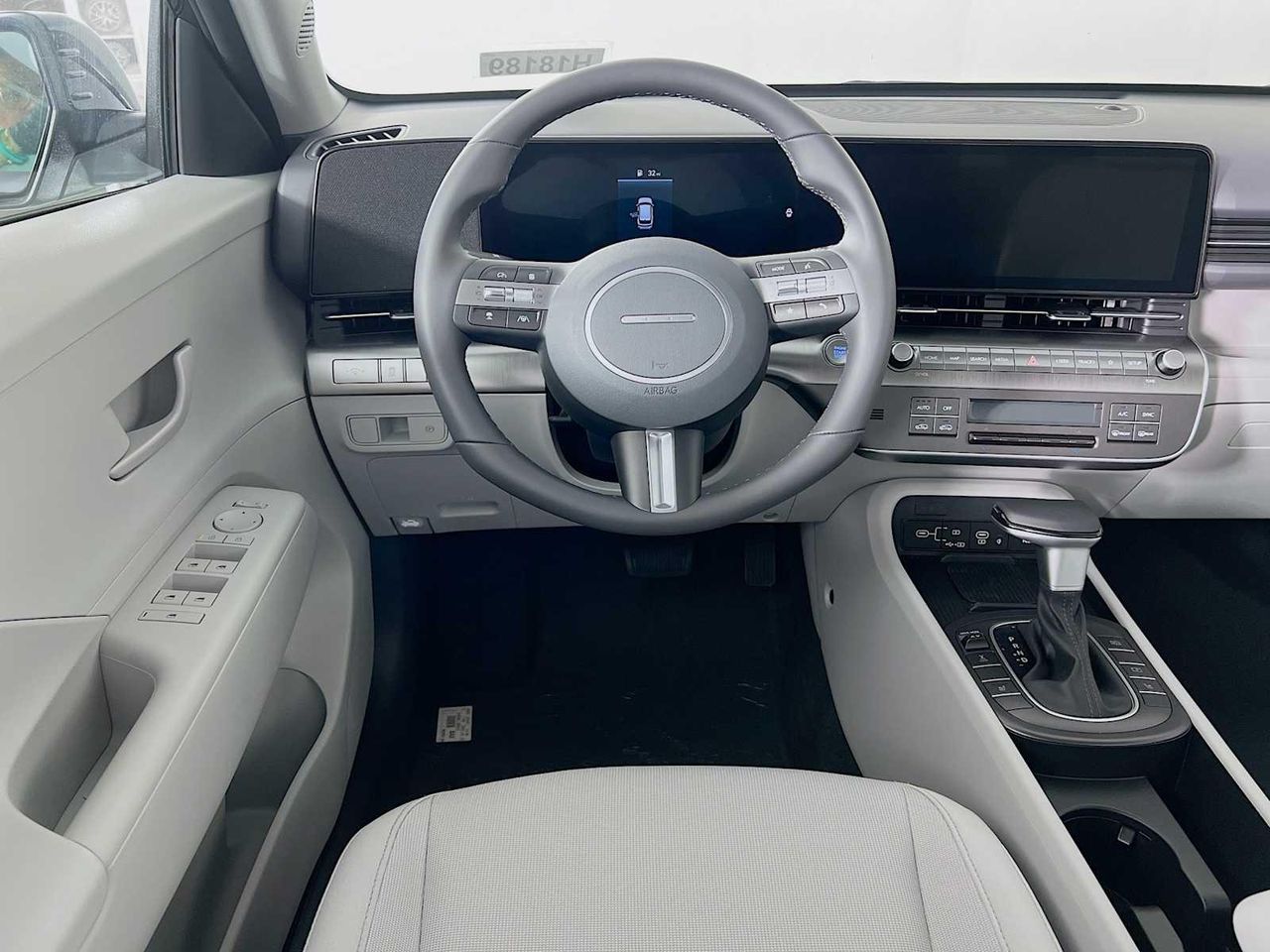2026 Hyundai Kona SEL photo 3
