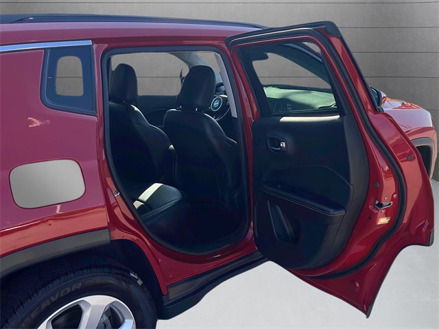 2021 Jeep Compass Latitude photo 39