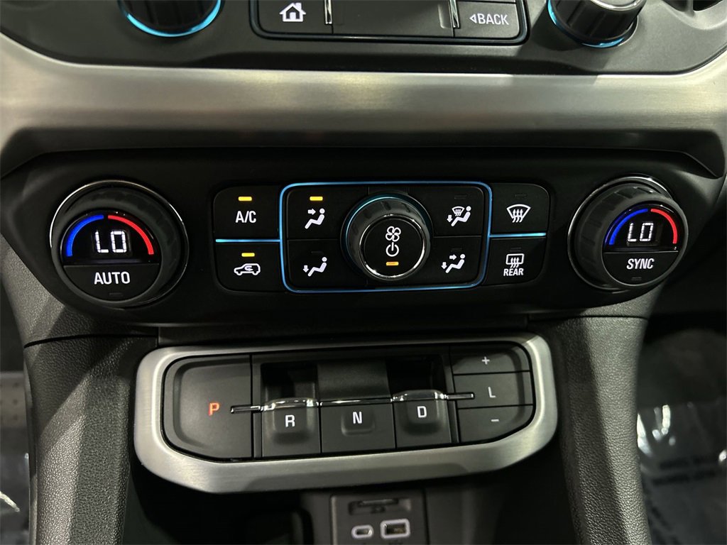 2023 Gmc Acadia SLE photo 16