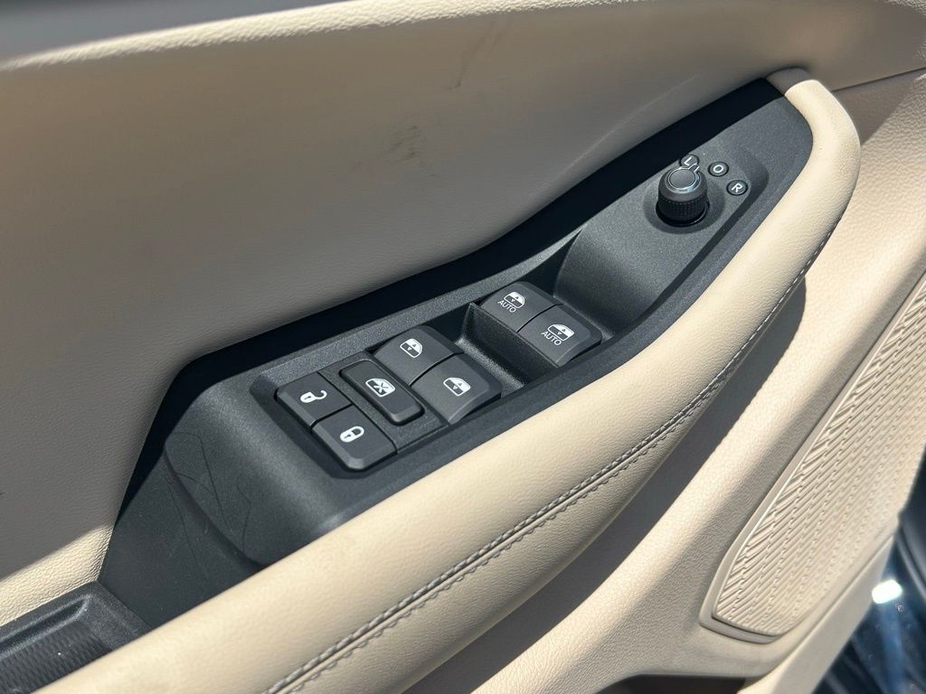2025 Jeep Grand Cherokee Limited photo 12