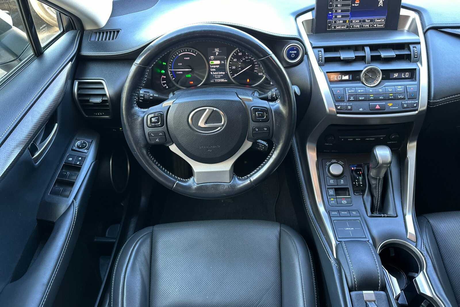 2016 Lexus NX 300h Luxury photo 13
