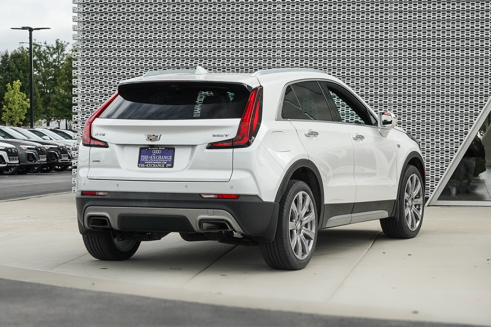 2020 Cadillac XT4 Premium Luxury photo 3