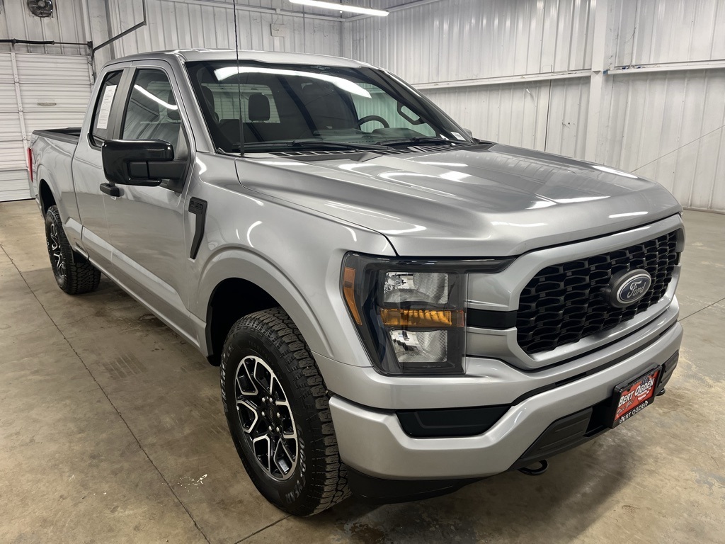 2023 Ford F-150 XL's photo