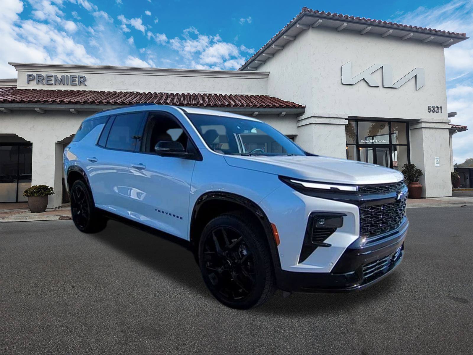 2025 Chevrolet Traverse RS photo 2