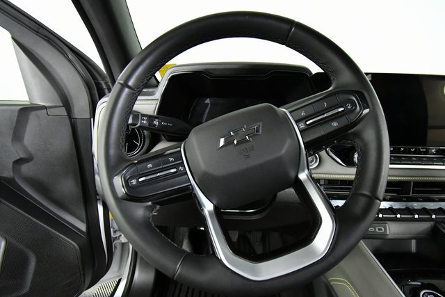 2024 Chevrolet Colorado ZR2 photo 2