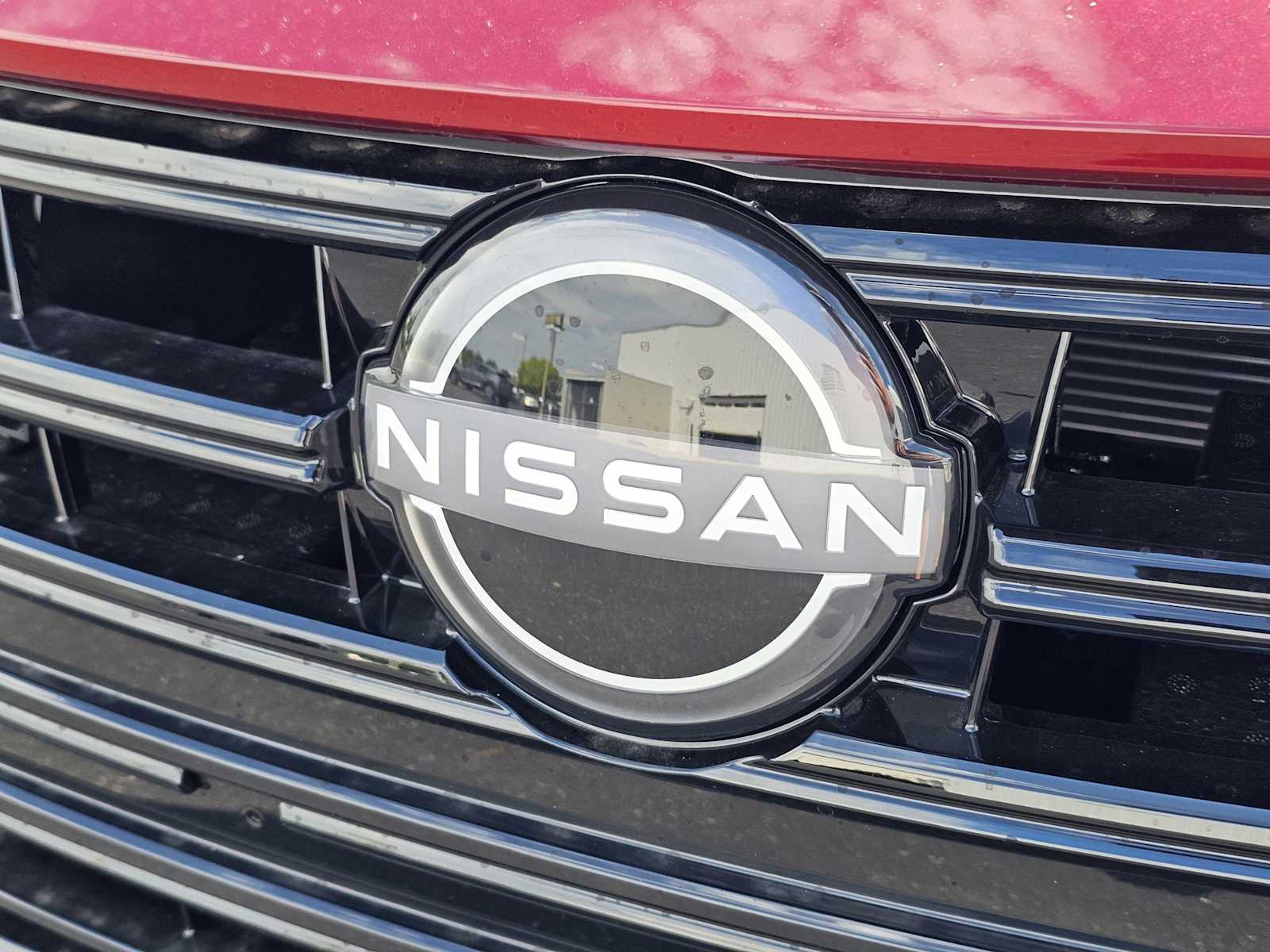 2025 Nissan Versa SV photo 3
