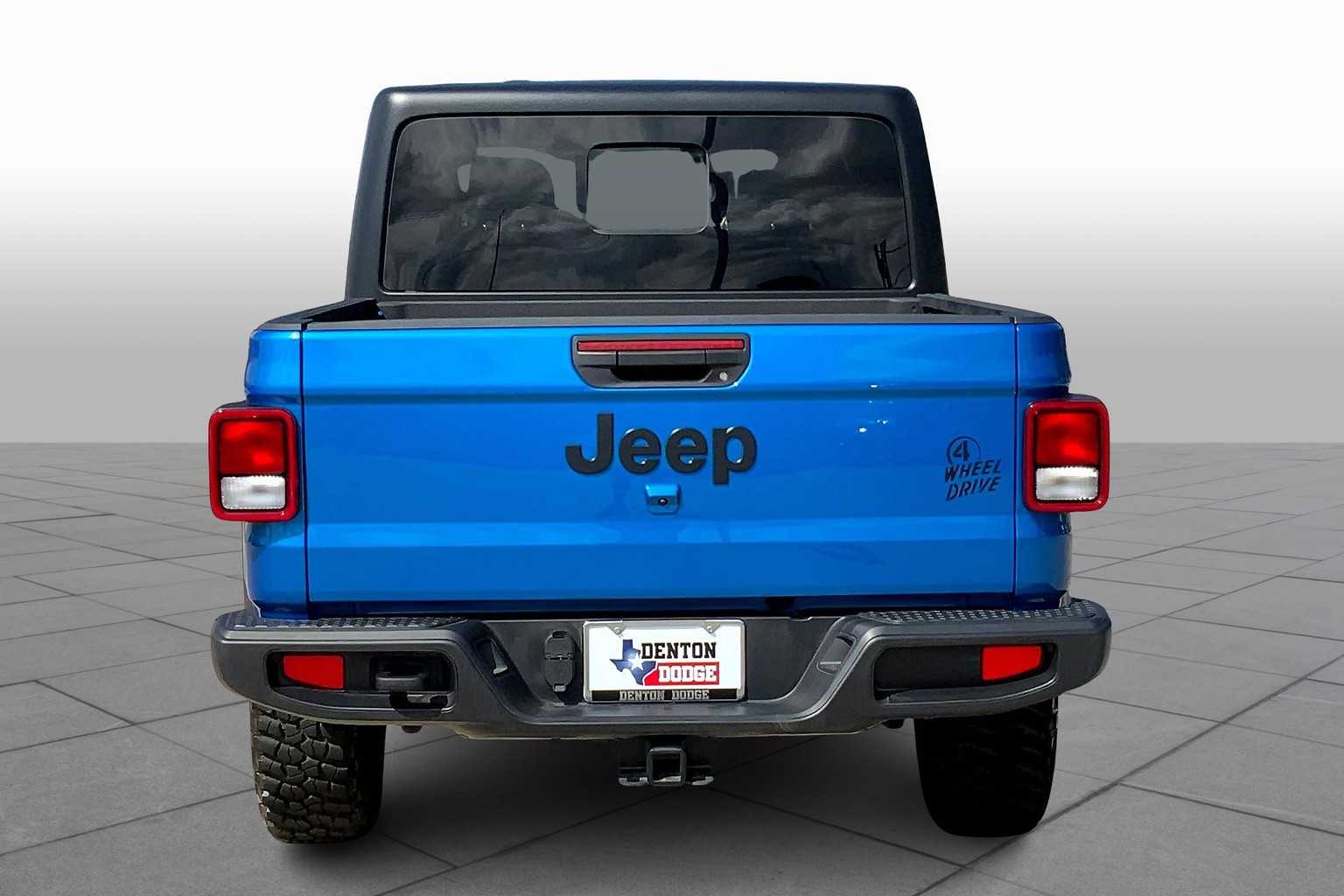 2023 Jeep Gladiator Willys photo 4