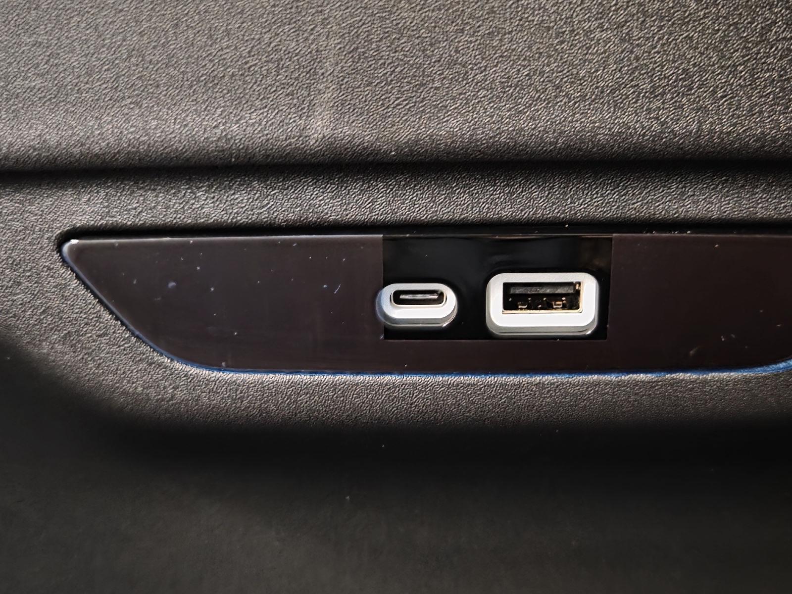 2026 Chrysler Pacifica photo 42