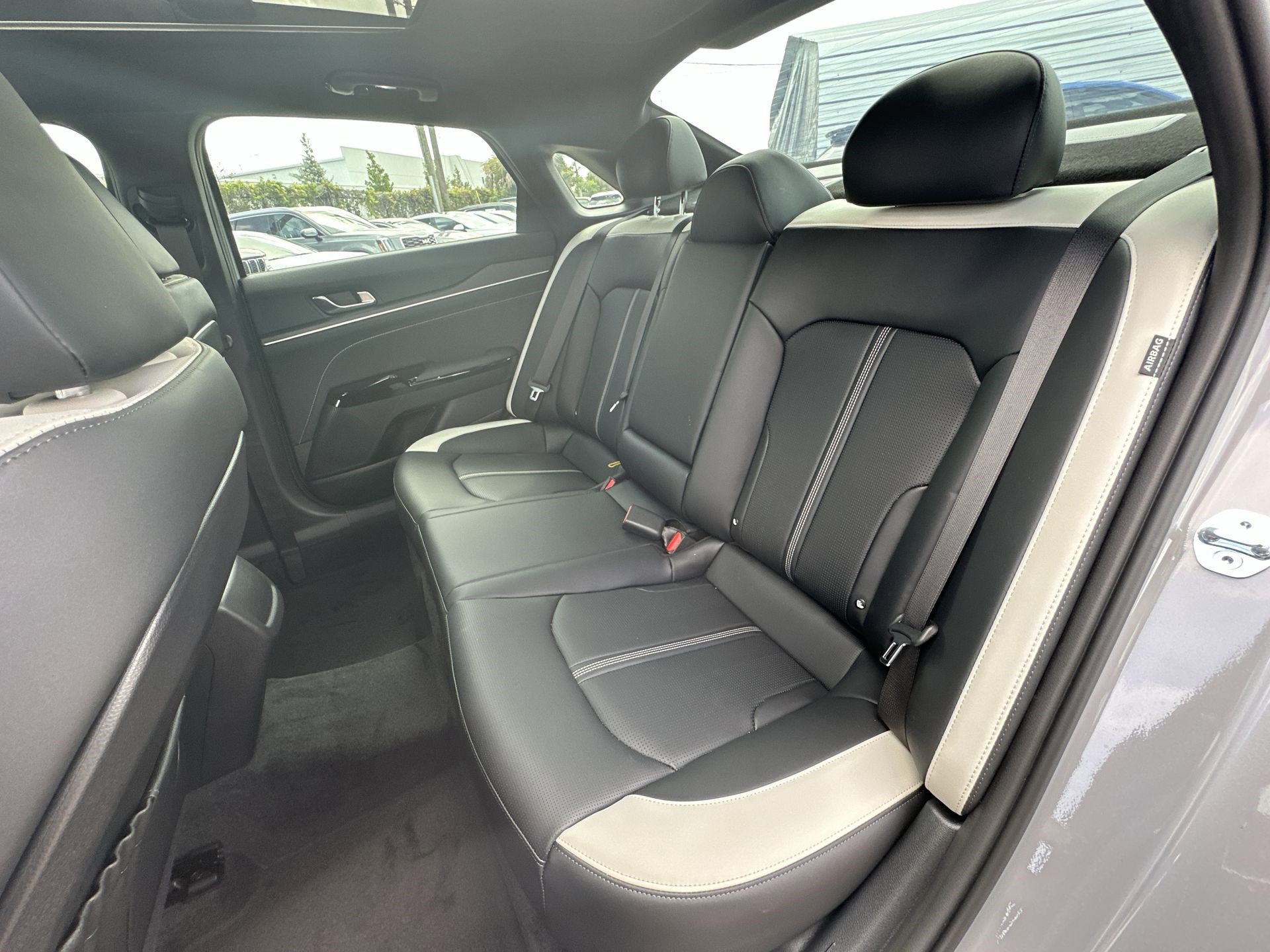 2025 Kia K5 GT-Line photo 26