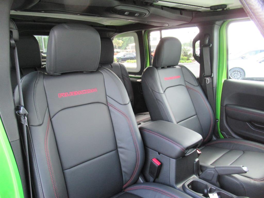 2025 Jeep Wrangler Rubicon photo 9