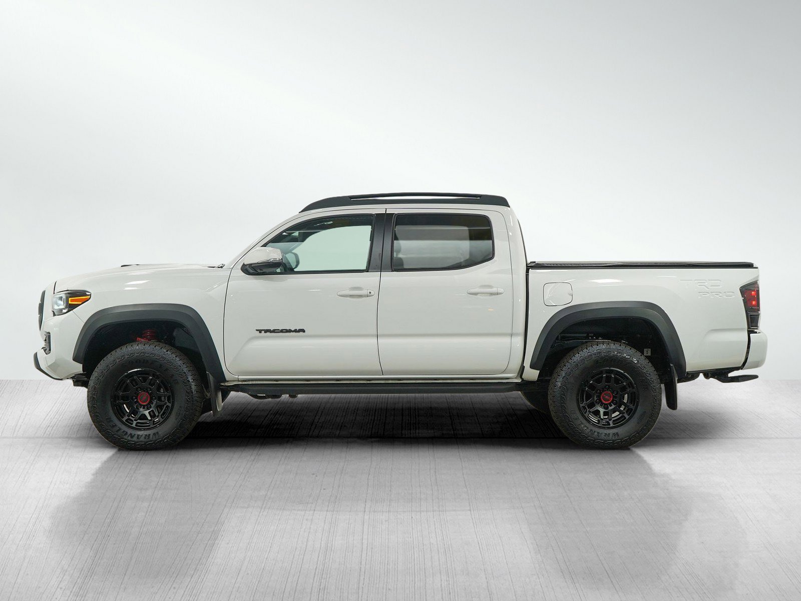 2022 Toyota Tacoma TRD Pro photo 2